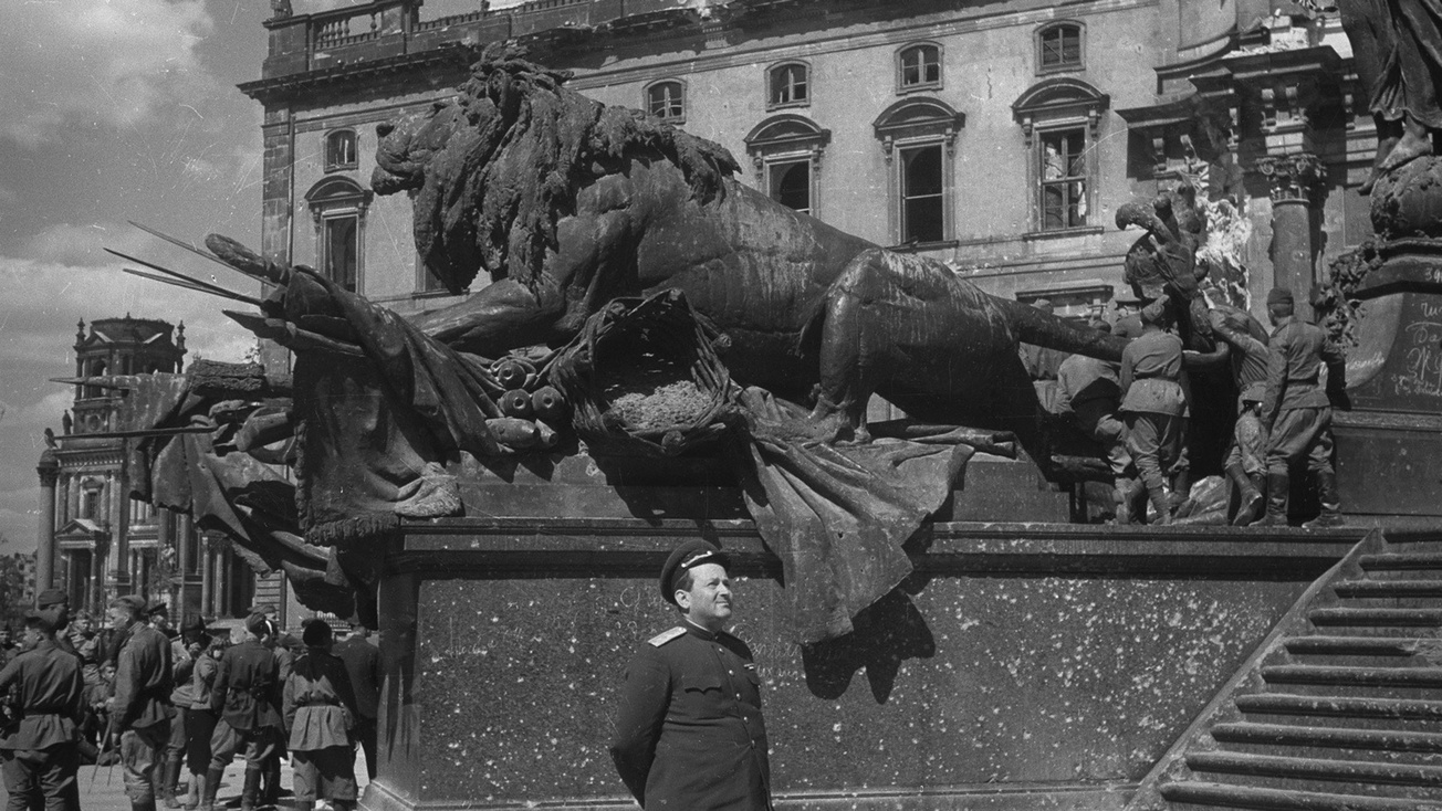 Изображение телепередачи: Берлин. Май 1945