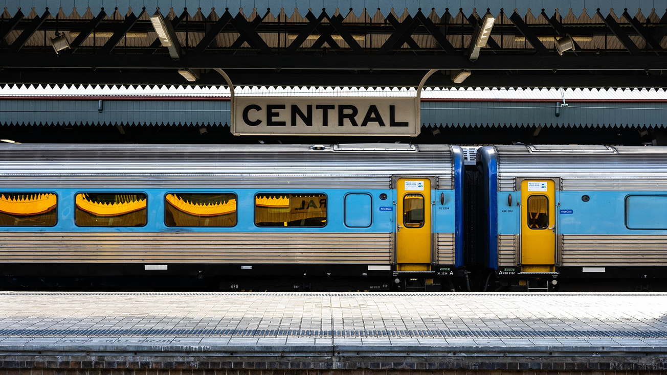 Изображение телепередачи: В ритме центрального вокзала. 1-я серия